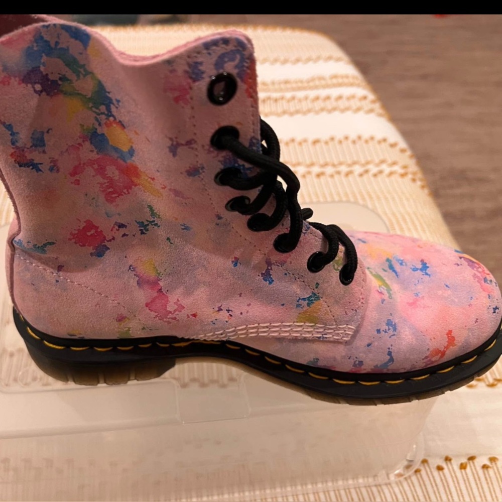 Dr. Martens 1460 Pascal Boots Pink Suede with Paint Splatter,Size 8. Worn once!